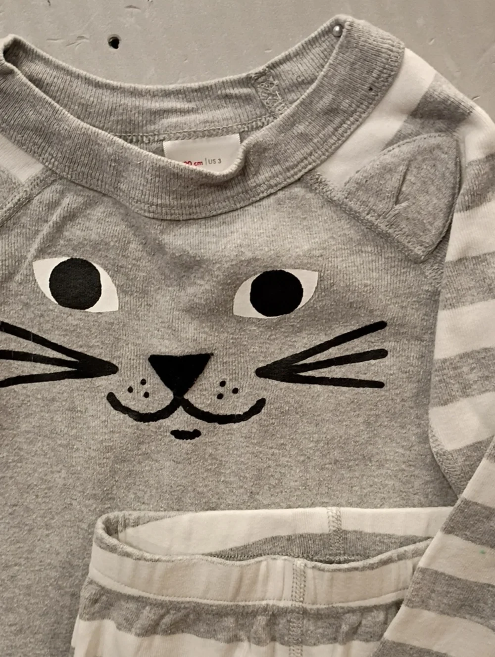Hanna Andersson Gray & White Striped Cat Face with Ears Pajama Set Size 3